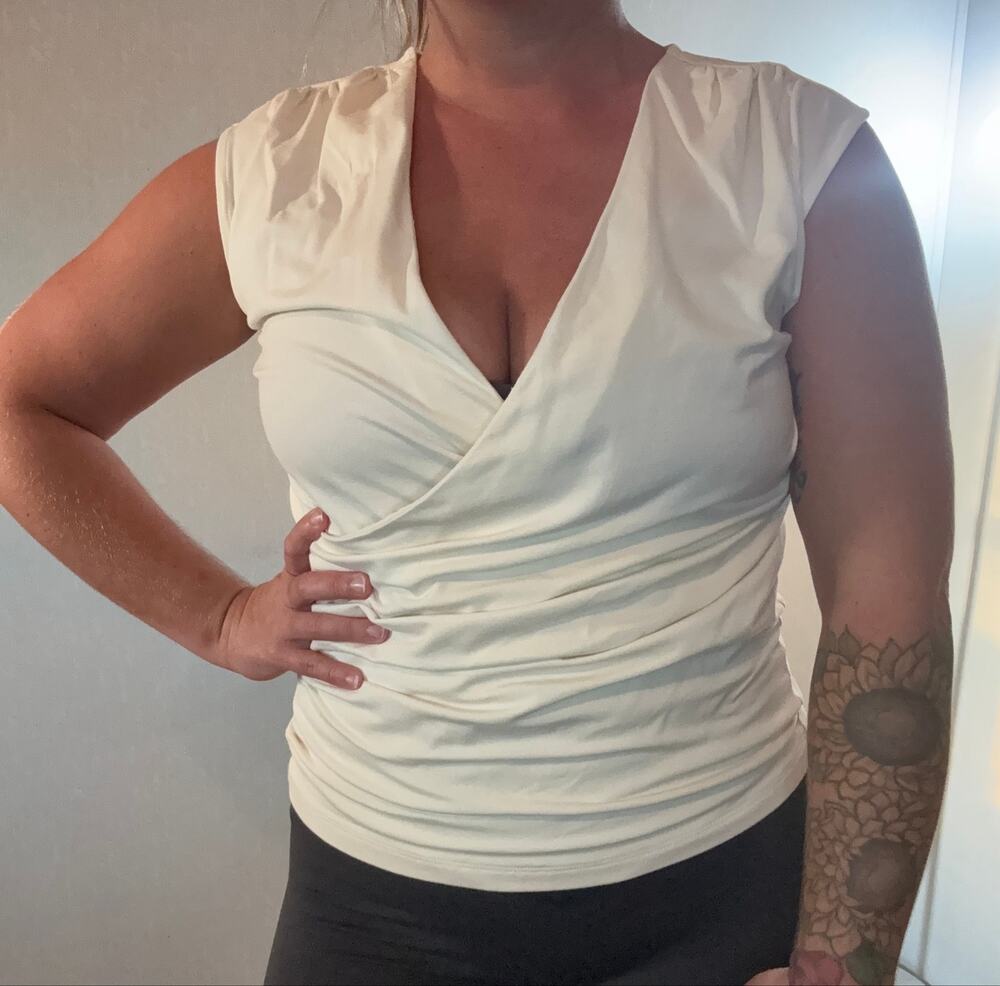 Lands’ End Ivory Ruched Faux Wrap Surplice Top Size S